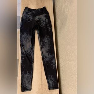 Alphalete leggins